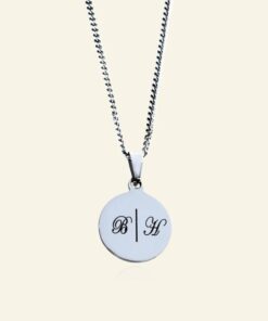 Ketting met initialen zilver Zilveren kleurige hanger graveren