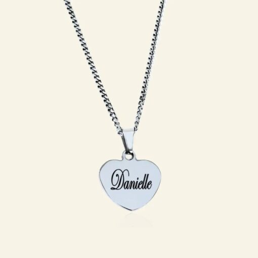 Dames ketting graveren | hartje met naam of tekst Titanium zilveren kleur