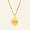Initialen ketting goud kleurig carpe diem met 2 intialen titanium hanger
