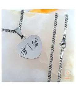 Collier en argent avec lettre pour femme | initiales en argent petit cœur couleur argent