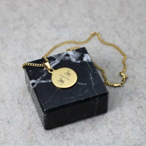 Initialen ketting goud kleurig met 2 intialen