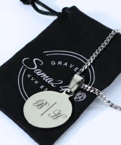 Ketting met initialen zilver Zilveren kleurige hanger met ketting Initialen naam graveren