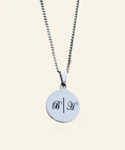 Ketting met initialen zilver Zilveren kleurige hanger met ketting Initialen naam graveren