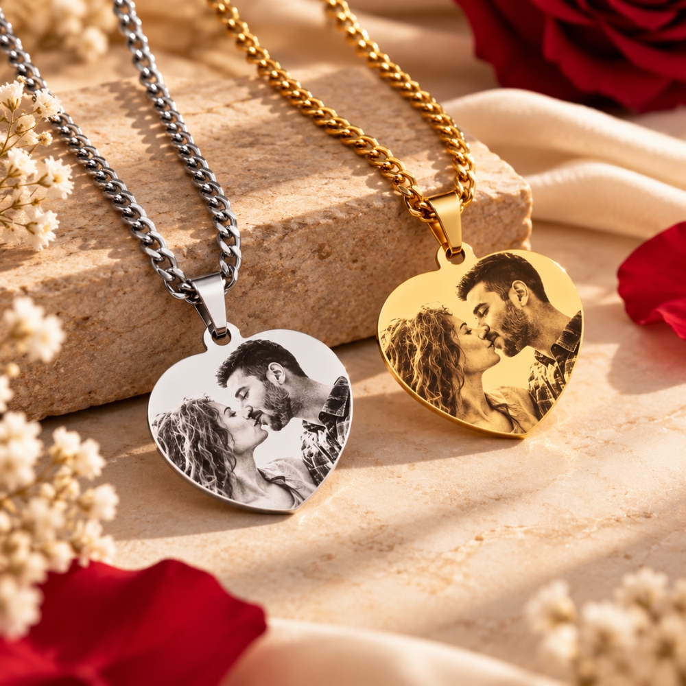 Foto ketting Fotoketting met hartje met graveerde foto zilverkleurig