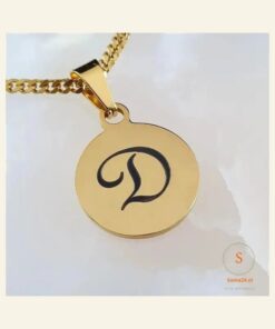 Initial ketting met Titanium hanger Ketting met Intials graveren goud kleurig