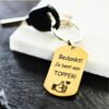Sleutelhanger laten maken - Ontwerp je eigen custom Titanium sleutelhanger laten graveren goudkleurig