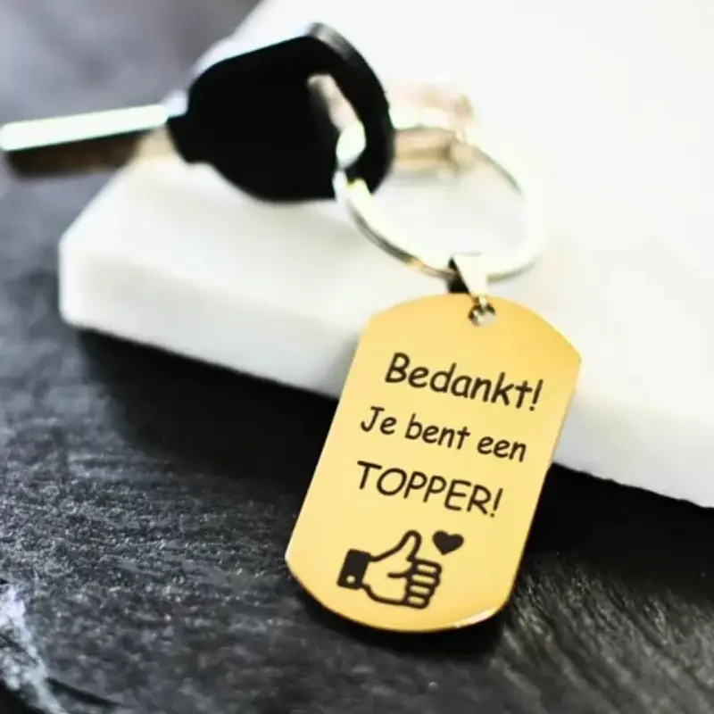 Gepersonaliseerde cadeaus Sama24.nl gegraveerde sieraden sleutelhanger dierenpenning