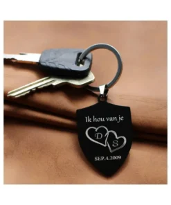 Sleutelhanger liefde man - Prachtige persoonlijke sleutelhanger als bedankje - voor je liefde of trouwdag laten graveren - Cadeau voor huwelijk of bruiloft zwart