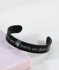Slavenarmband heren Titanium met tekst zwart