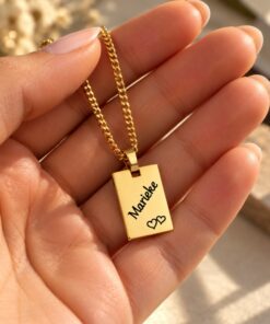 Gepersonaliseerde vierkante hanger met ketting graveren